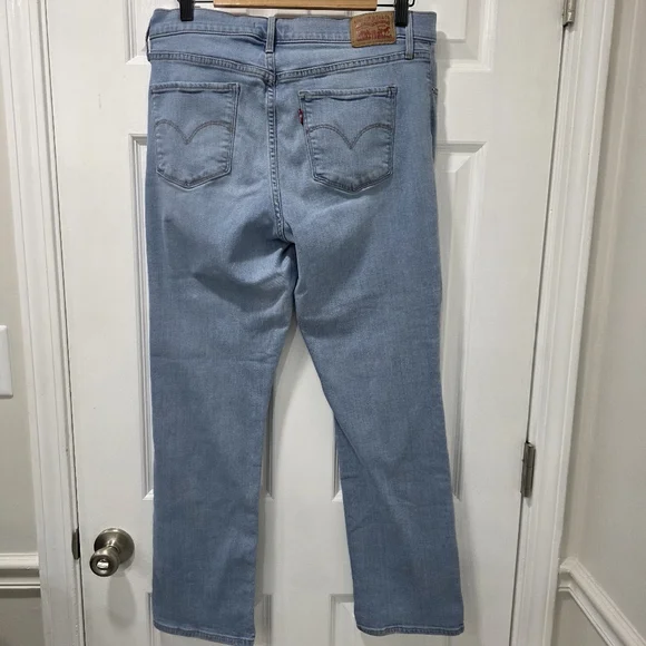 Levi's 314 Shaping Straight Jeans 31x30 Light Wash Stretch Mid Rise Tummy Contro - Picture 4 of 10